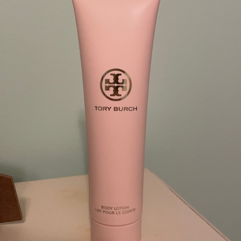 Tory Burch body lotion